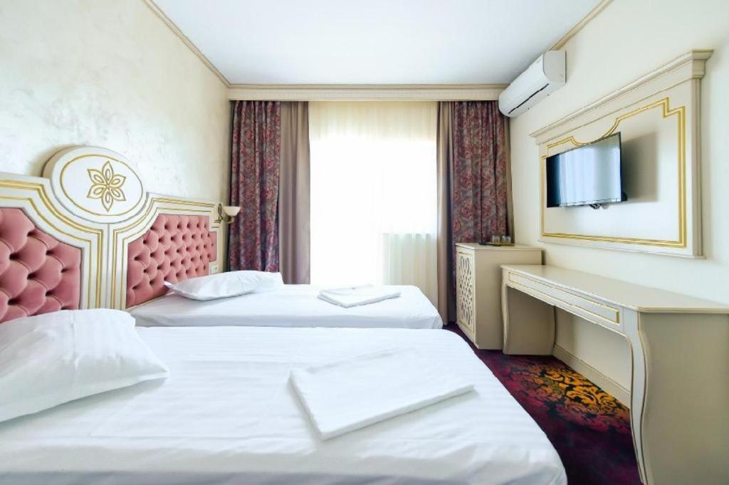 Hotel Belona Западен Ефорие Екстериор снимка